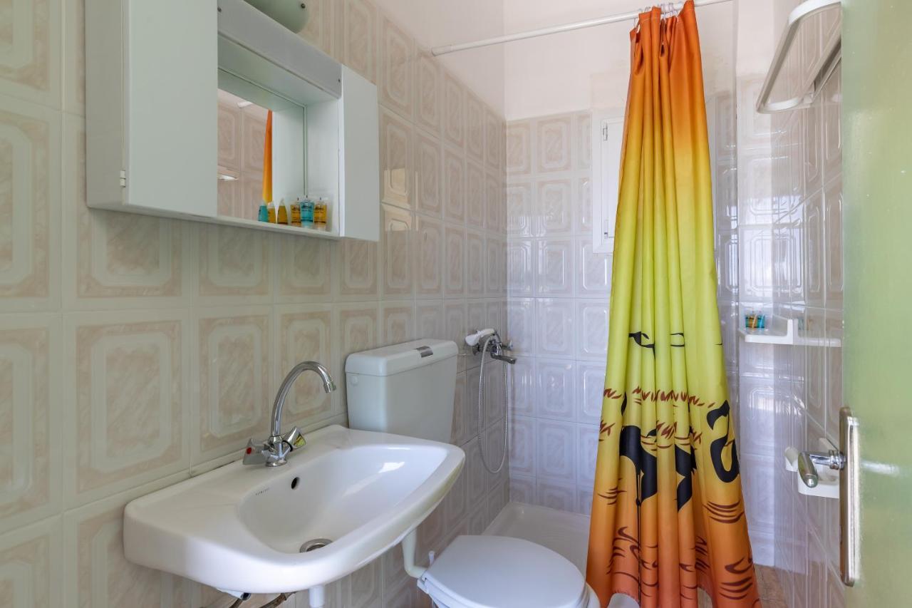 Stafylos Rooms Bagian luar foto