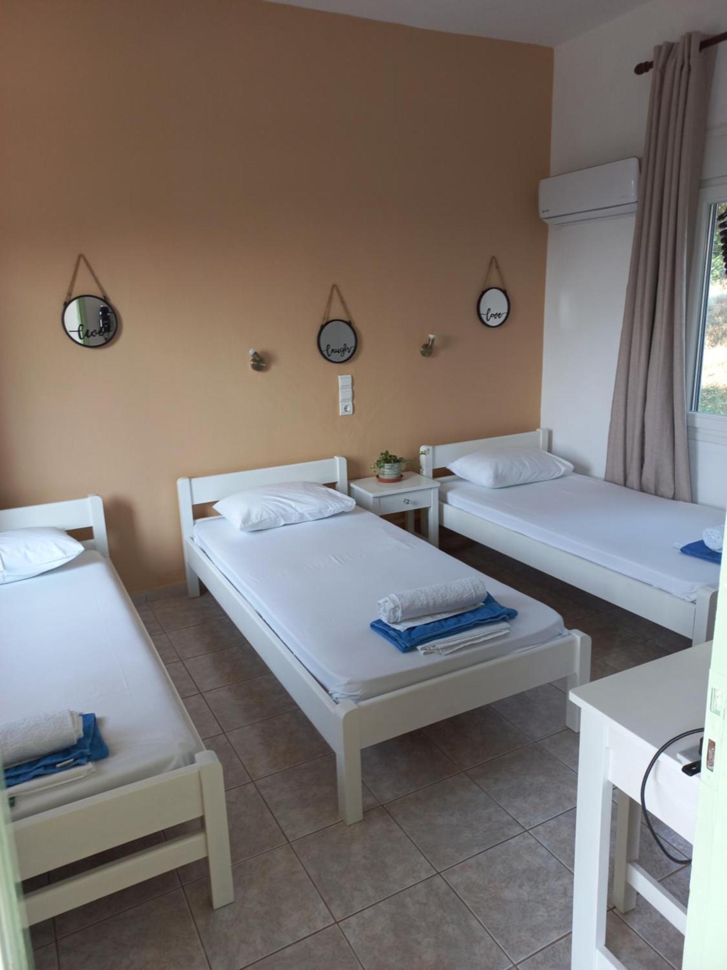 Stafylos Rooms Bagian luar foto