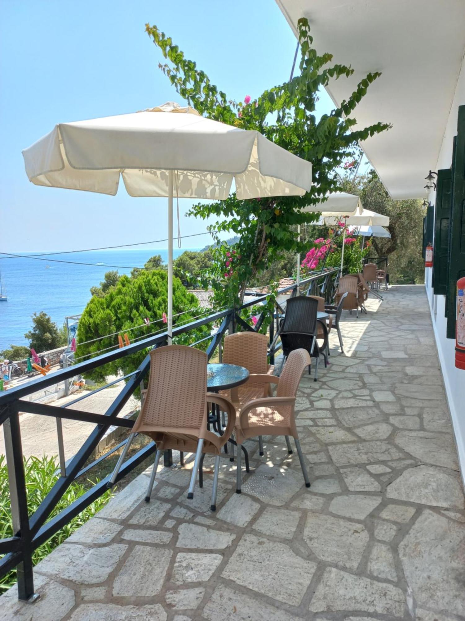 Stafylos Rooms Bagian luar foto