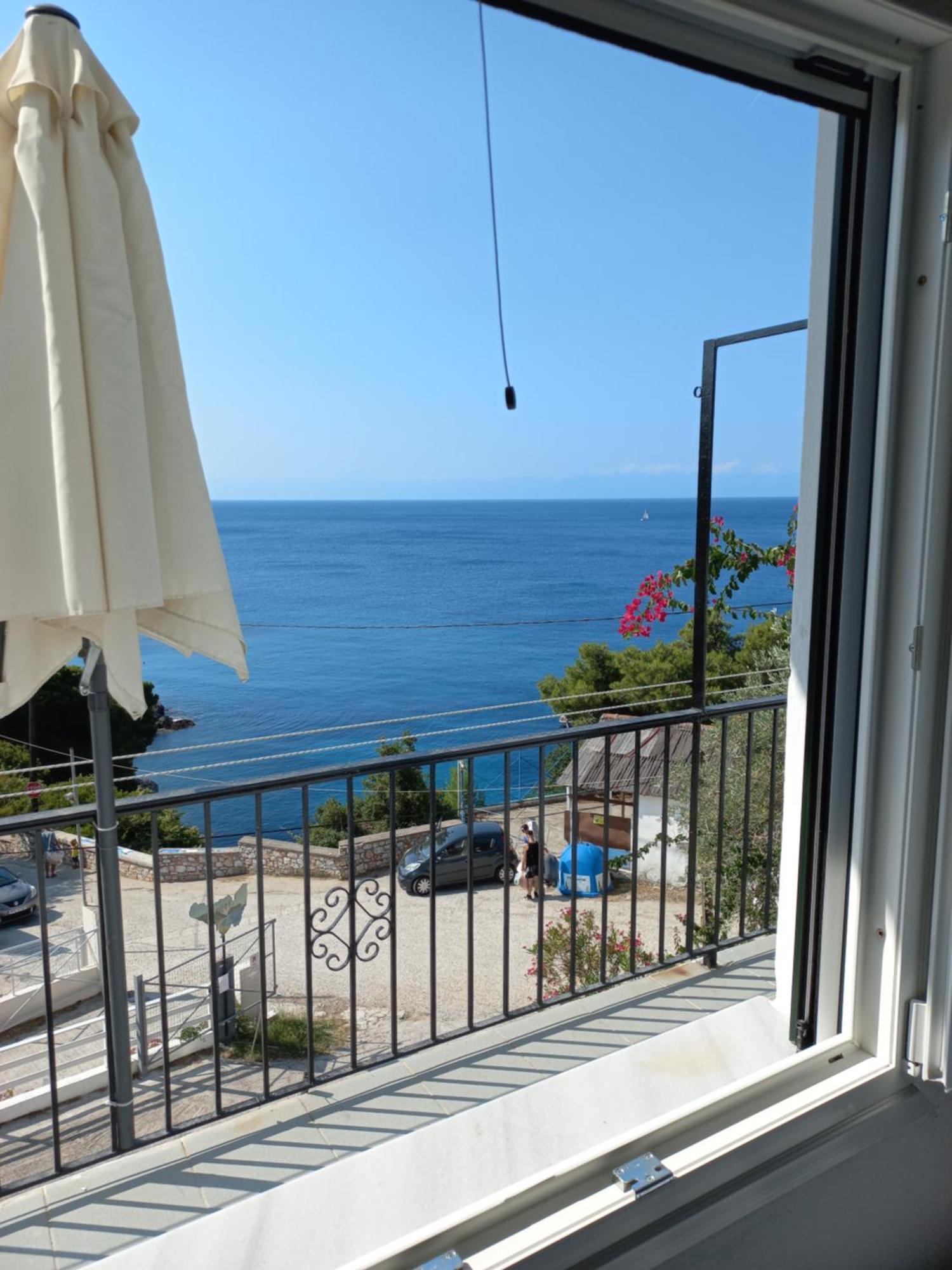 Stafylos Rooms Bagian luar foto