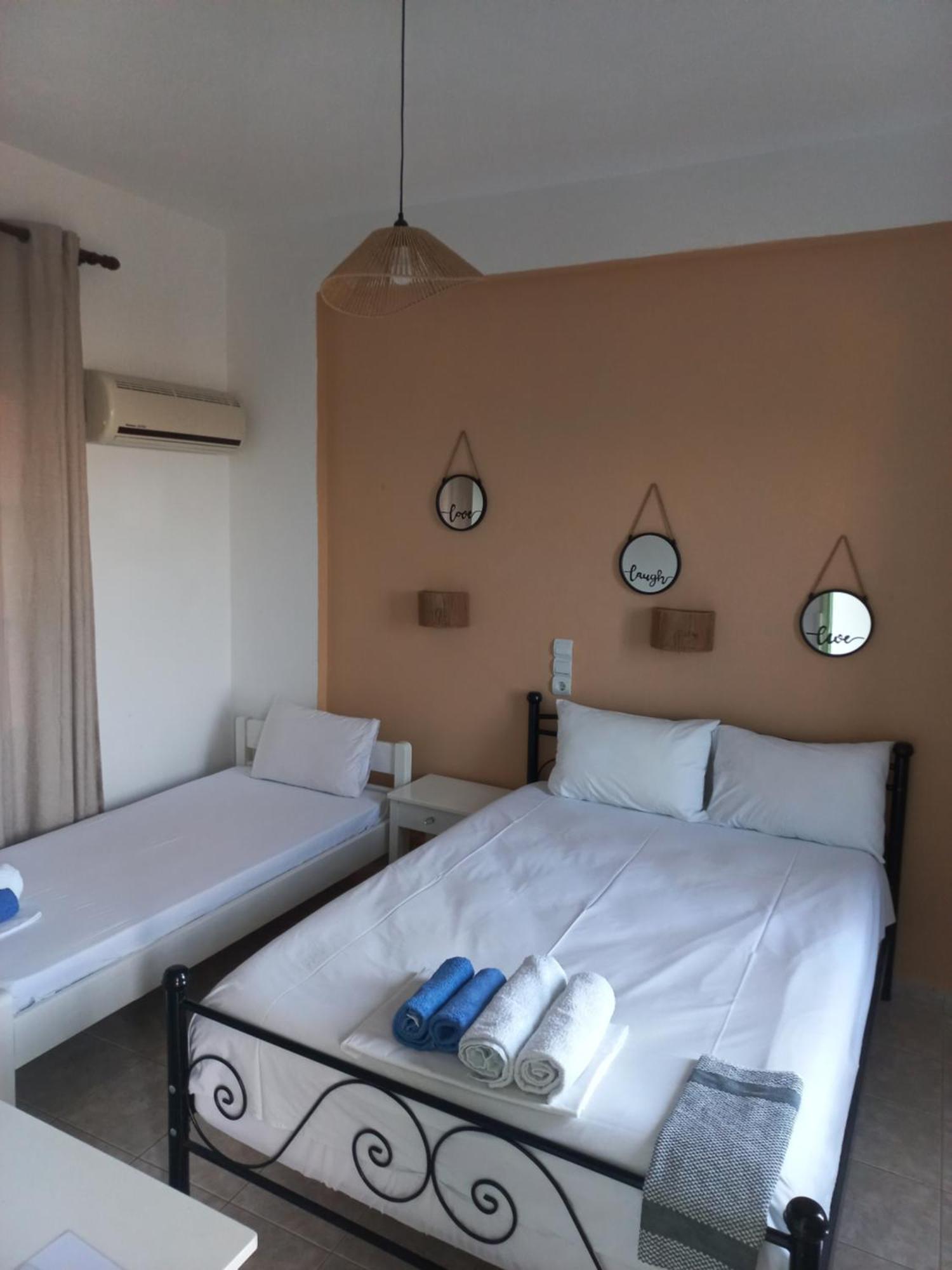 Stafylos Rooms Bagian luar foto