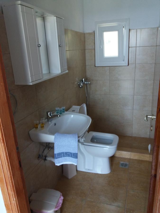 Stafylos Rooms Bagian luar foto